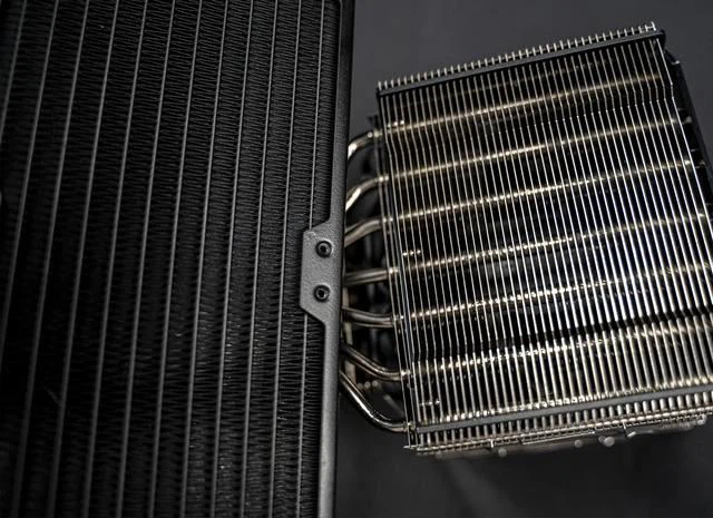 liquid cooling or air cooling