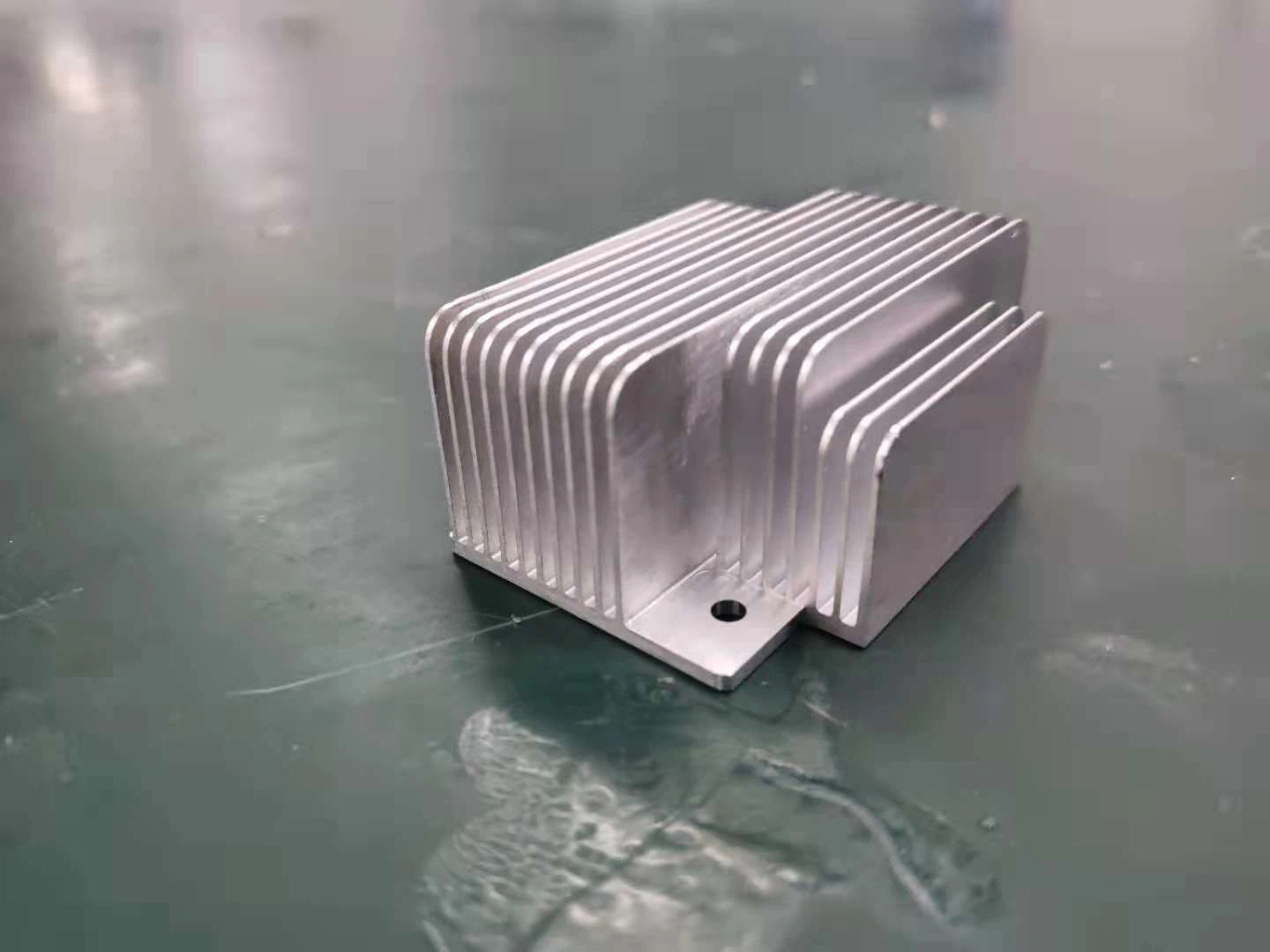 CNC machining thermal sink-3